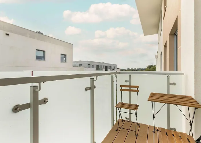 Kartuska Stylish Apartment & Parking By Noclegi Renters